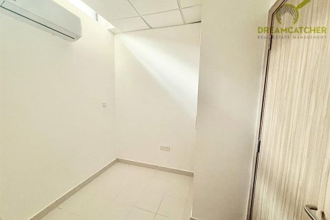 4 bedrooms Villa in Mina Al Arab, UAE No. 75453 14