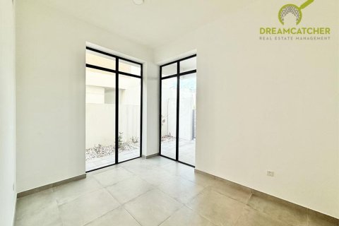 4 bedrooms Villa in Mina Al Arab, UAE No. 75453 11