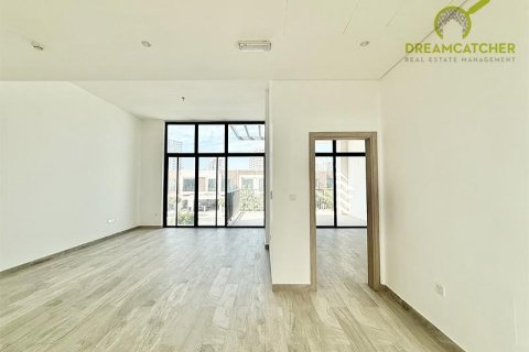 4 bedrooms Villa in Mina Al Arab, UAE No. 75453 7