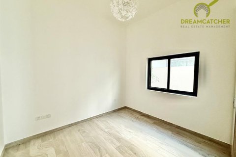 4 bedrooms Villa in Mina Al Arab, UAE No. 75453 12