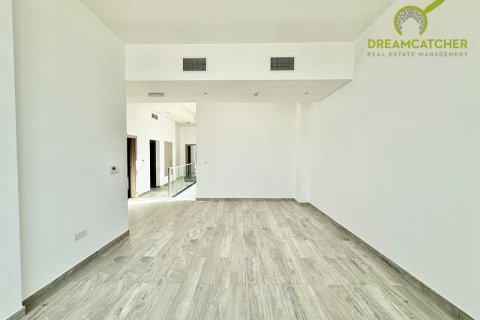4 bedrooms Villa in Mina Al Arab, UAE No. 75453 4