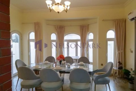 4 غرف نوم فيلا في الدوحة, Qatar رقم 57164 4