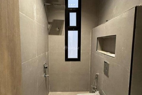 Villa de 4 dormitorios en Riyadh, Saudi Arabia No. 62800 21
