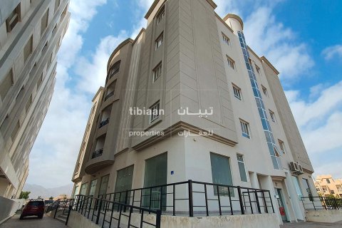 85m² Shop in Muscat, Oman No. 53926