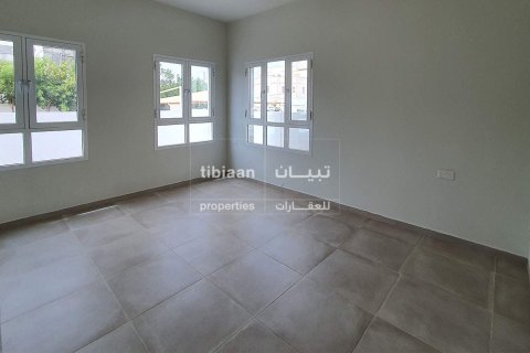 Villa de 2 dormitorios en As Sib, Oman No. 53976 8