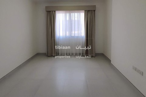 Apartment de 2 dormitorios en Bawshar, Oman No. 53978 8