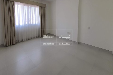 Apartment de 2 dormitorios en Bawshar, Oman No. 53978 9