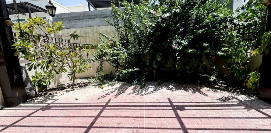 Villa de 4 chambres à Amwaj Islands, Bahrain No. 59074