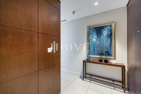 Apartment de 2 dormitorios en The Address Residence Fountain Views, UAE No. 43448 4