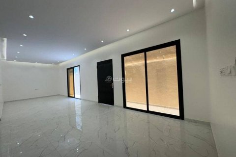Villa de 4 chambres à Riyadh, Saudi Arabia No. 99517 9