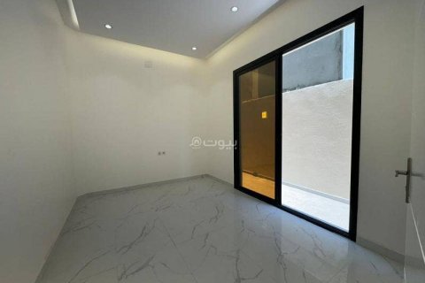 Villa de 4 chambres à Riyadh, Saudi Arabia No. 99517 8