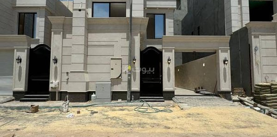 Villa de 4 chambres à Riyadh, Saudi Arabia No. 99517