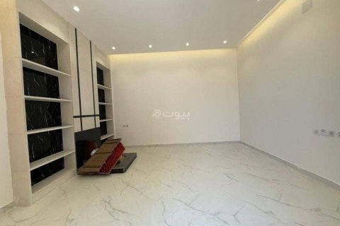 Villa de 4 chambres à Riyadh, Saudi Arabia No. 99517 5