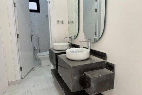 Villa de 4 chambres à Riyadh, Saudi Arabia No. 99517 12