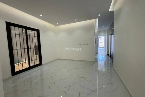 Villa de 4 chambres à Riyadh, Saudi Arabia No. 99517 25