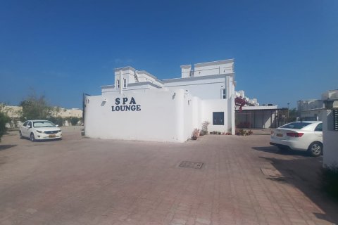 Commercial property de à Madinat as'Sultan Qaboos, Oman No. 54631