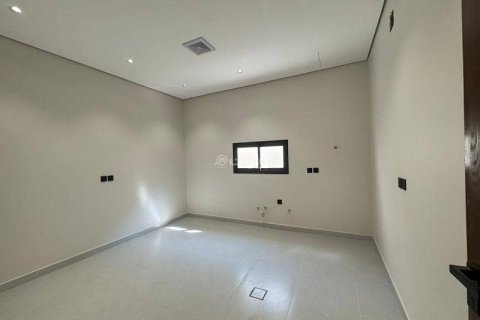 Villa de 5 dormitorios en Riyadh, Saudi Arabia No. 60166 14