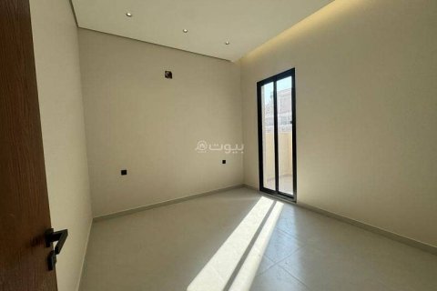 Villa de 5 dormitorios en Riyadh, Saudi Arabia No. 60166 20