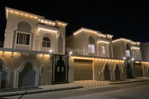 6 bedrooms Villa in Khobar, Saudi Arabia No. 60168