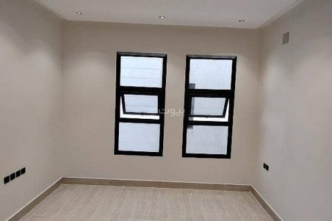 Villa de 8 dormitorios en Riyadh, Saudi Arabia No. 67480 16