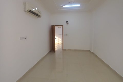 3 bedrooms Apartment in Muscat, Oman No. 54341 3