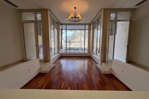 Villa de 4 dormitorios en Doha, Qatar No. 57970 3