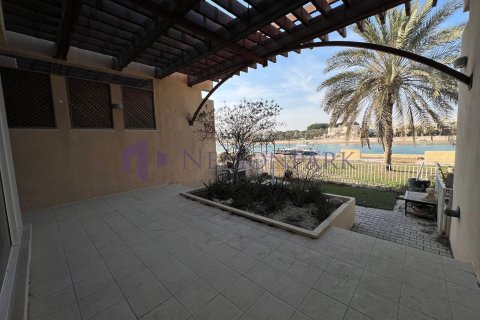 Villa de 4 dormitorios en Doha, Qatar No. 57970 16