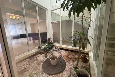 Villa de 4 dormitorios en Doha, Qatar No. 57970 18