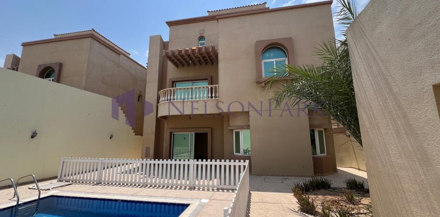 5 غرفة نوم  فيلا في الدوحة, Qatar رقم 57969
