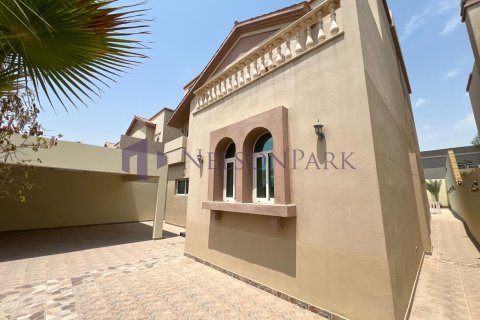 5 غرفة نوم  فيلا في الدوحة, Qatar رقم 57969 6
