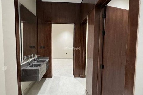 Квартира с 4 спальнями в Эр-Рияд, Саудовская Аравия №62810 12