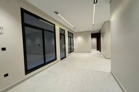 Квартира с 4 спальнями в Эр-Рияд, Саудовская Аравия №62810 7