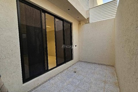 Villa de 7 dormitorios en Riyadh, Saudi Arabia No. 62830 7