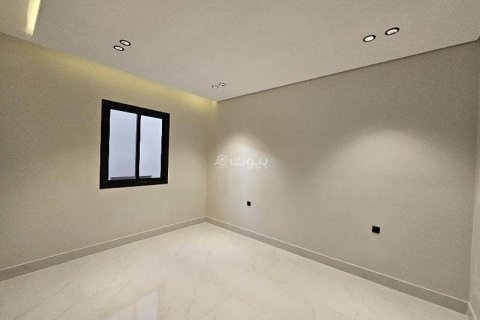 Villa de 7 dormitorios en Riyadh, Saudi Arabia No. 62830 12
