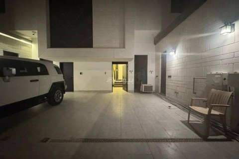 4 bedrooms Apartment in Riyadh, Saudi Arabia No. 62806