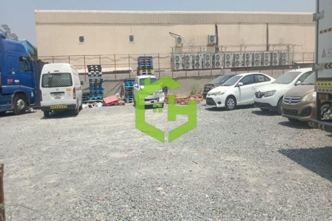 Land de 1326.4m² à Al Qusais Industrial Area, UAE No. 22391 5
