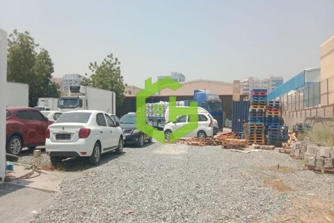 Land de 1326.4m² à Al Qusais Industrial Area, UAE No. 22391 8