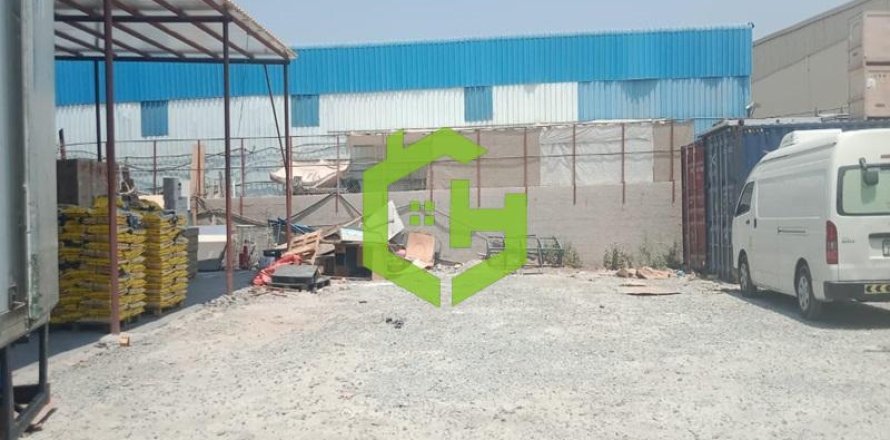 Land de 1326.4m² à Al Qusais Industrial Area, UAE No. 22391