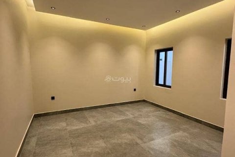 6 bedrooms Villa in Khobar, Saudi Arabia No. 60082 13