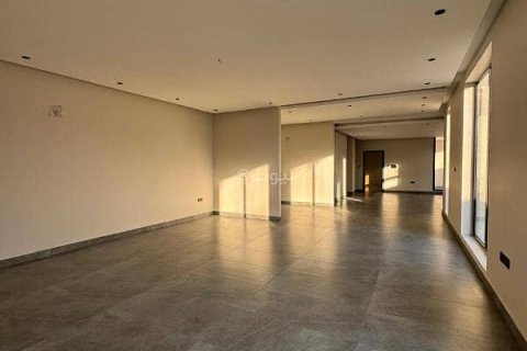 6 bedrooms Villa in Khobar, Saudi Arabia No. 60082 5