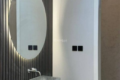 6 bedrooms Villa in Khobar, Saudi Arabia No. 60081 5