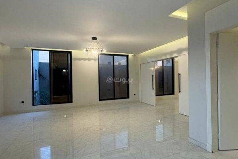 6 bedrooms Villa in Khobar, Saudi Arabia No. 60081 8