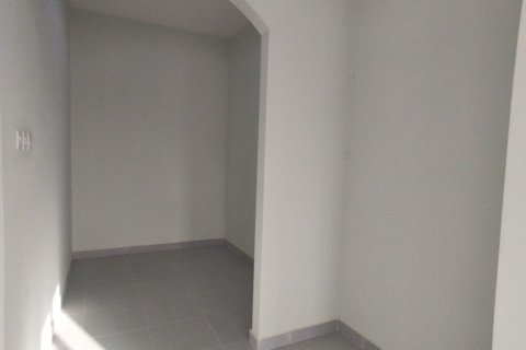 Villa Gemela de 5 dormitorios en As Sib, Oman No. 54781 3