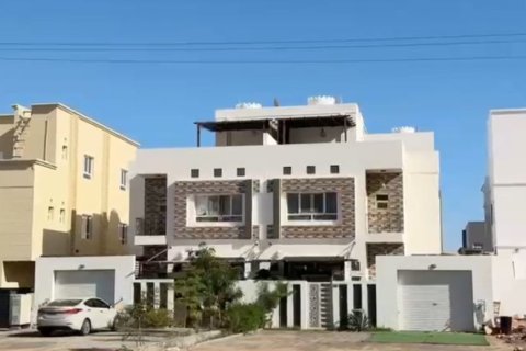 5 bedrooms Twin Villa in Bawshar, Oman No. 54814