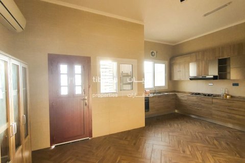 Apartment de 3 dormitorios en As Sib, Oman No. 53734 7