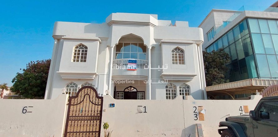 Studio Villa in Muscat, Oman No. 53851