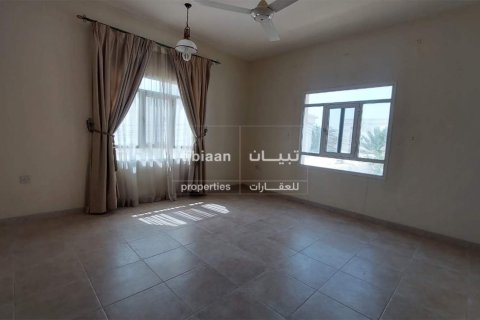 Villa Gemela de 5 dormitorios en Muscat, Oman No. 53344 15