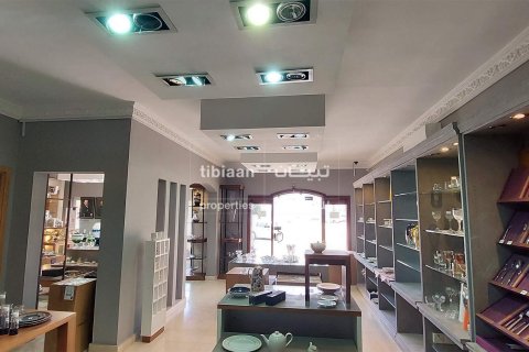 Edificio de en Muscat, Oman No. 53788 4
