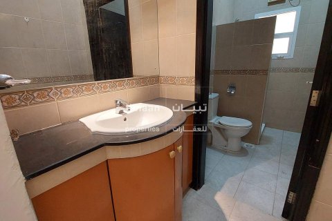 Дуплекс с 9 спальнями в Al Khuwair, Оман №53782 10