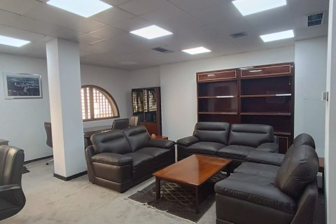 Office de 350m² à Ruwi, Oman No. 54846 14